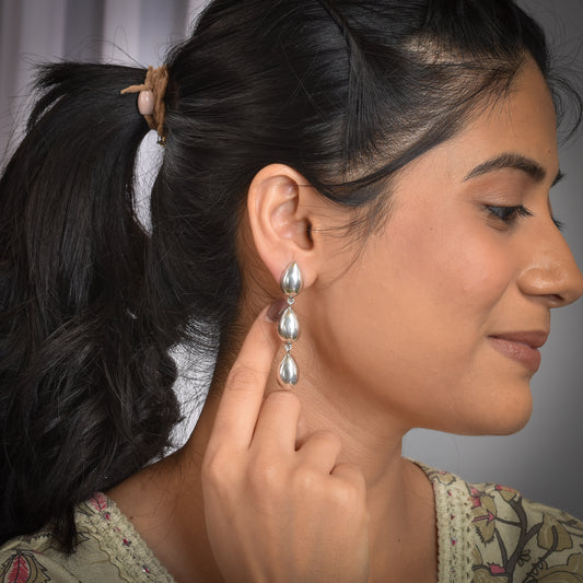 Silver Shell Droplet Earrings