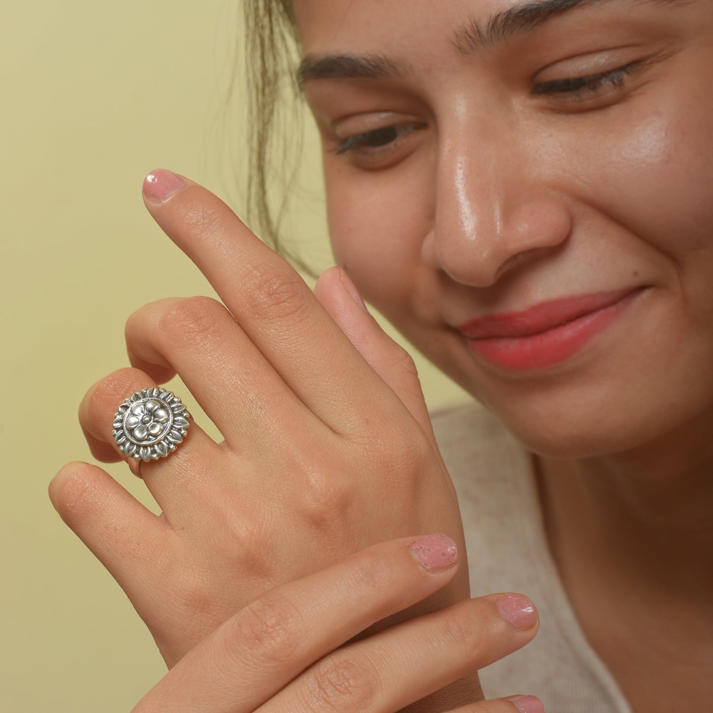 Silver Maharani Mandala Flower Ring