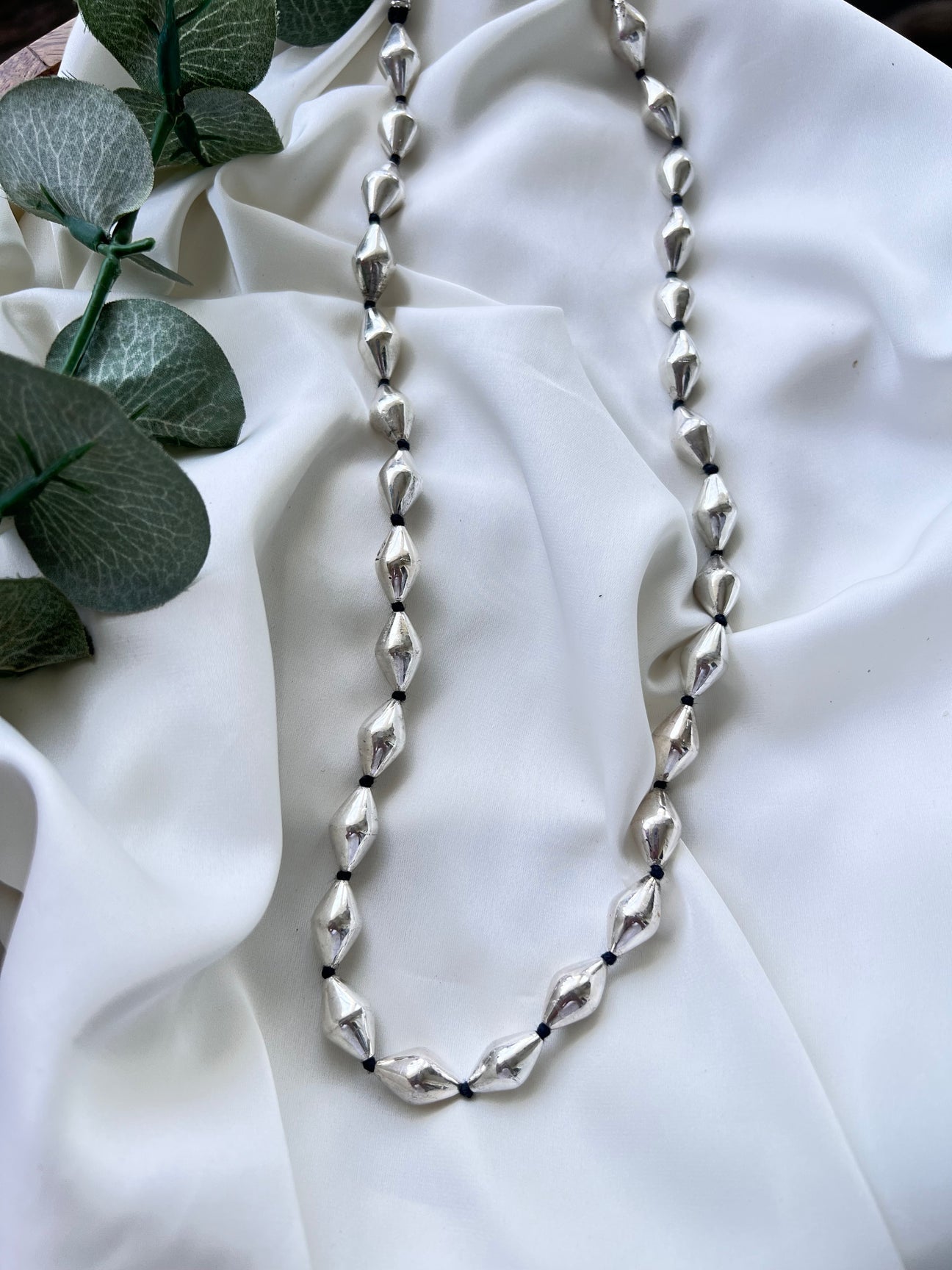 Silver Single Layered Dholki Necklace