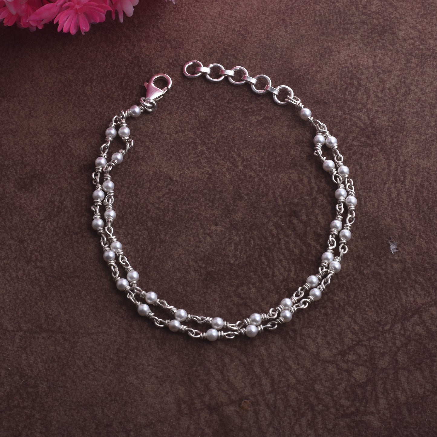 Silver pearl droplet bracelet