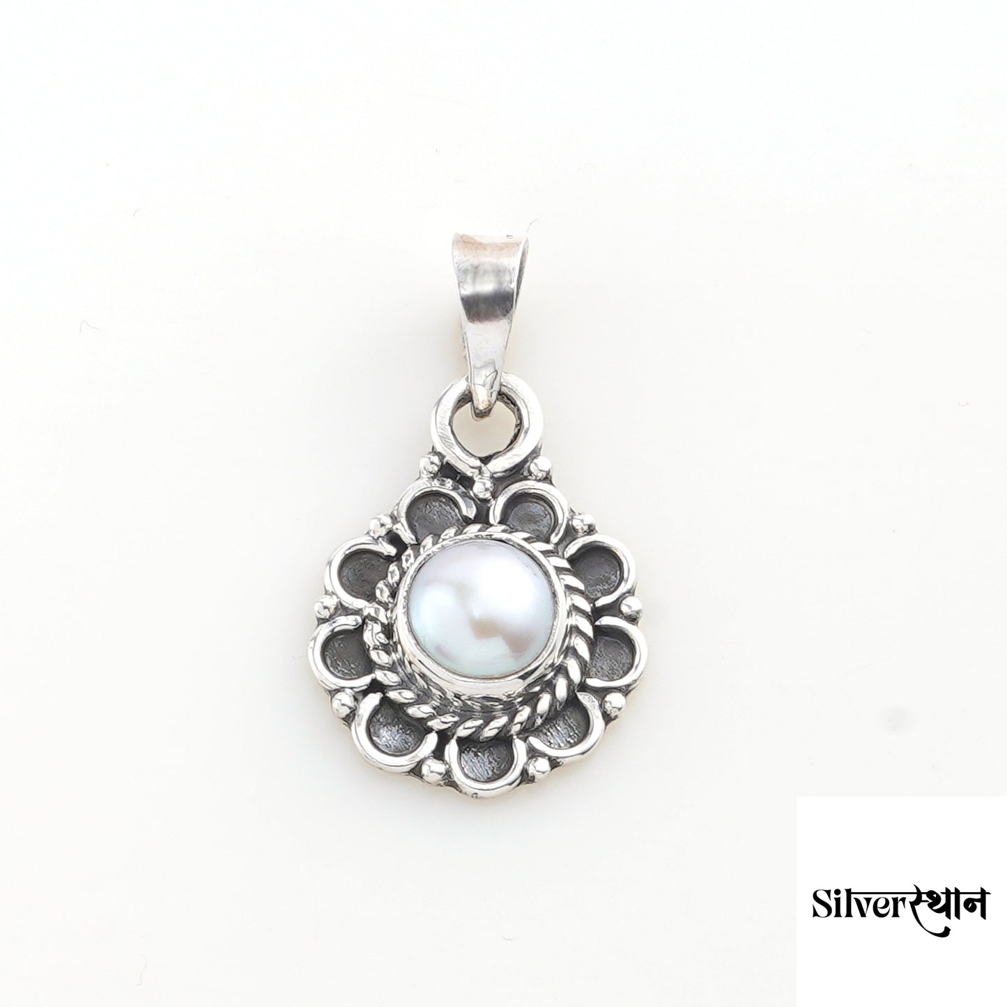 Silver Pearl flower pendant( Without chain)