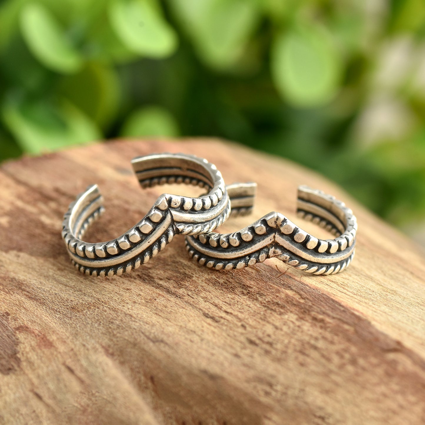 Silver Chevron Crown Toe-rings