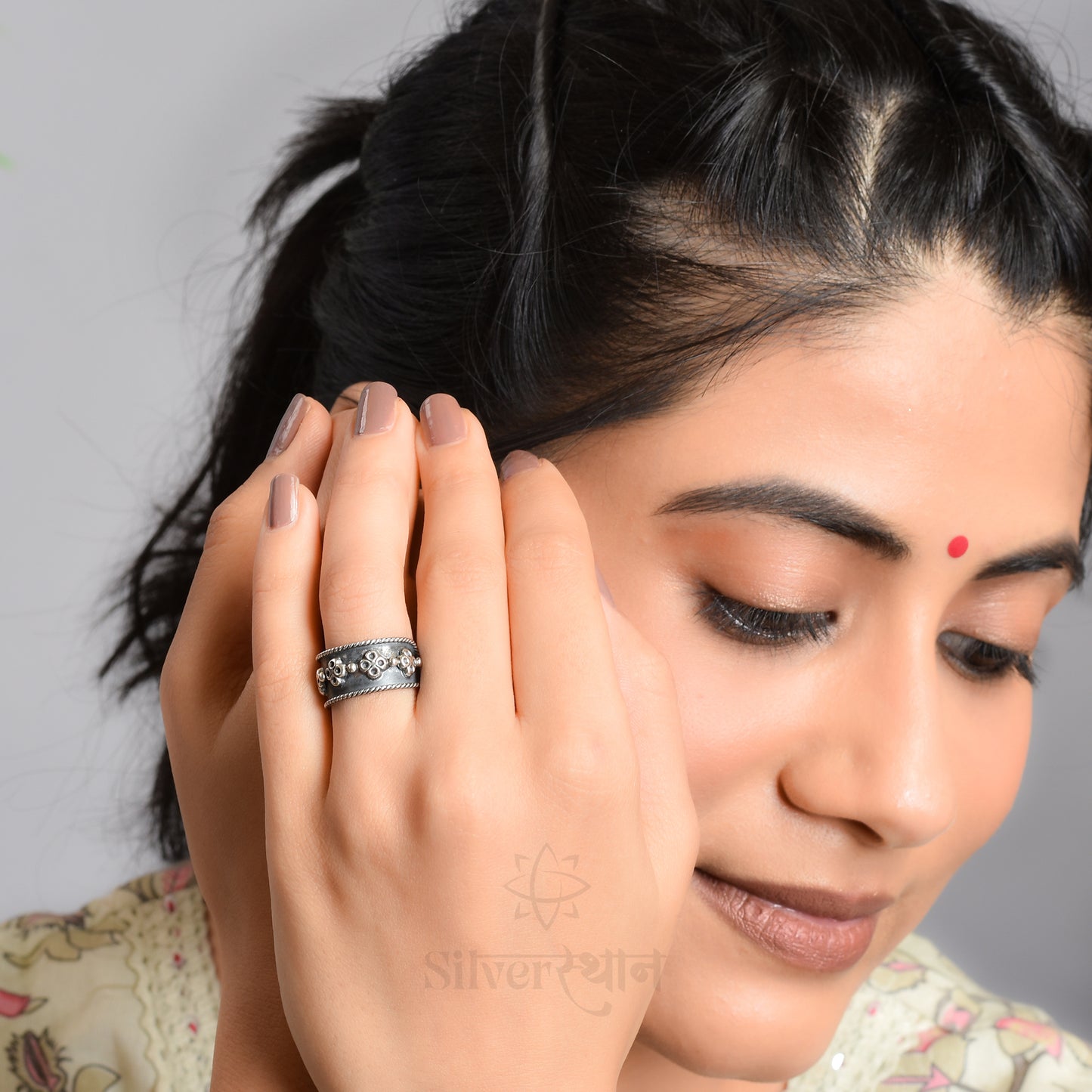 Silver Flower Band Ring