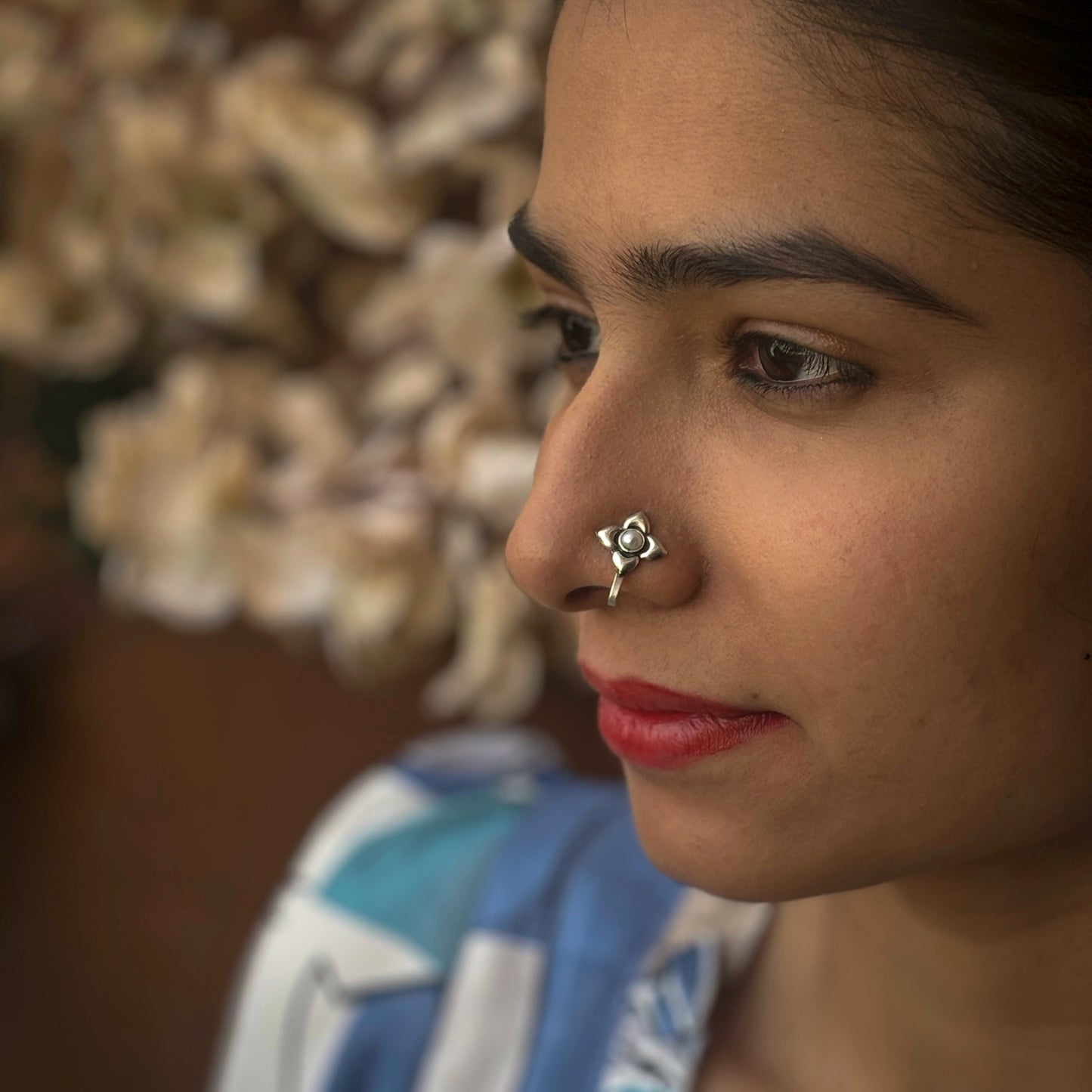 Silver Pearl Flower Nosepin( Wire/Clip-on)