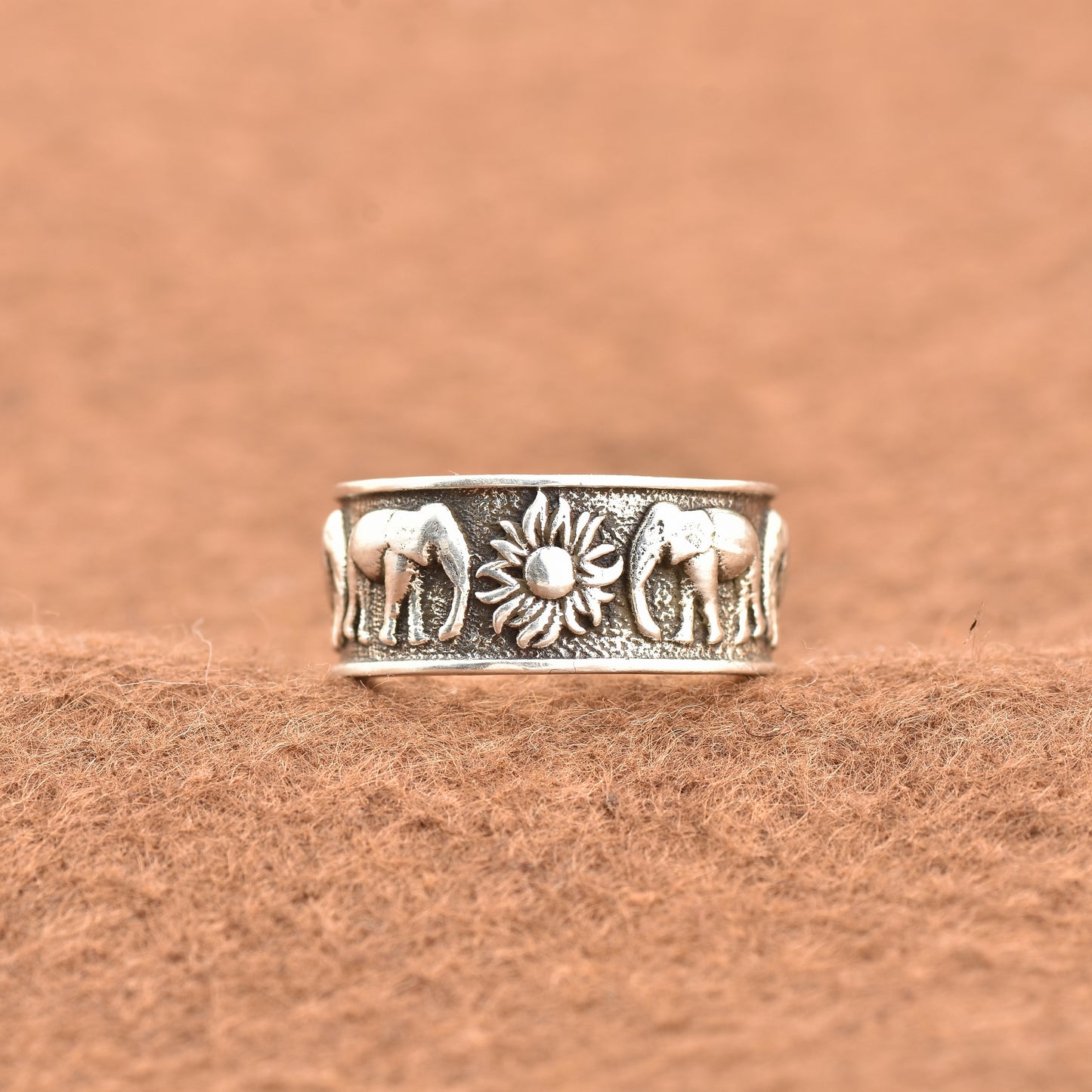 Silver Unisex Elephant Thumb Ring( Adjustable)