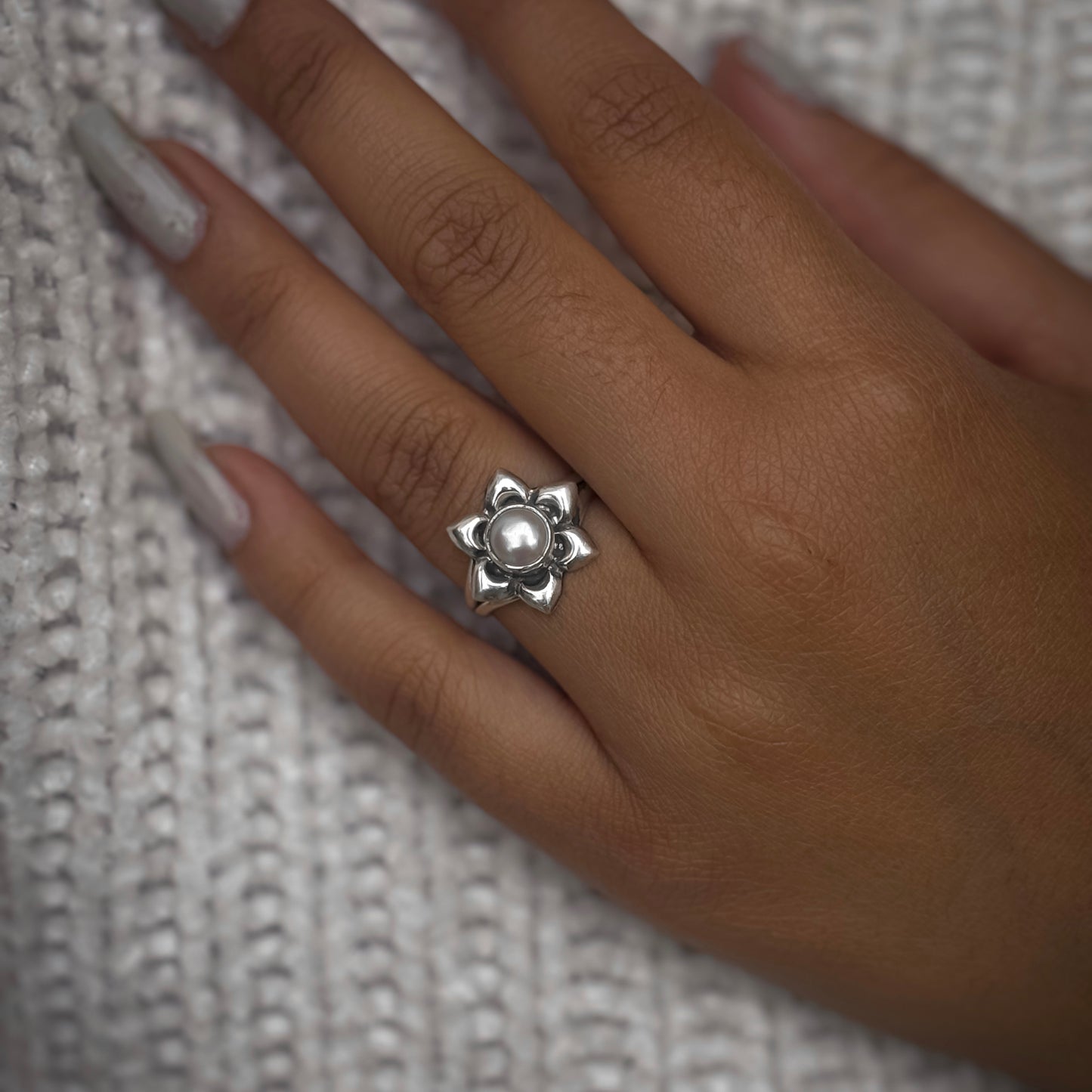 Silver Daisy Flower Pearl Ring