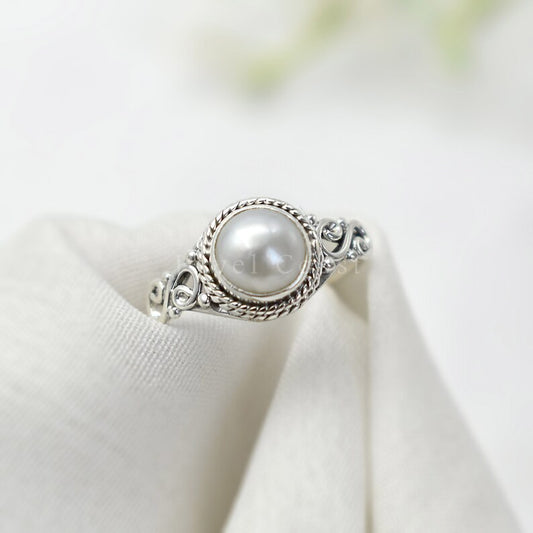 Silver Pearl Spiral Ring
