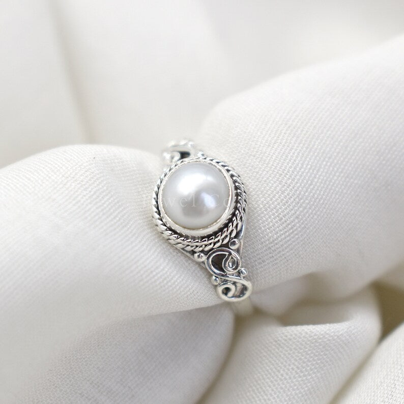 Silver Pearl Spiral Ring