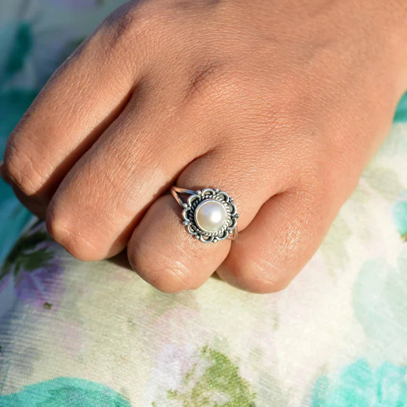 Silver Pearl Flower Ring