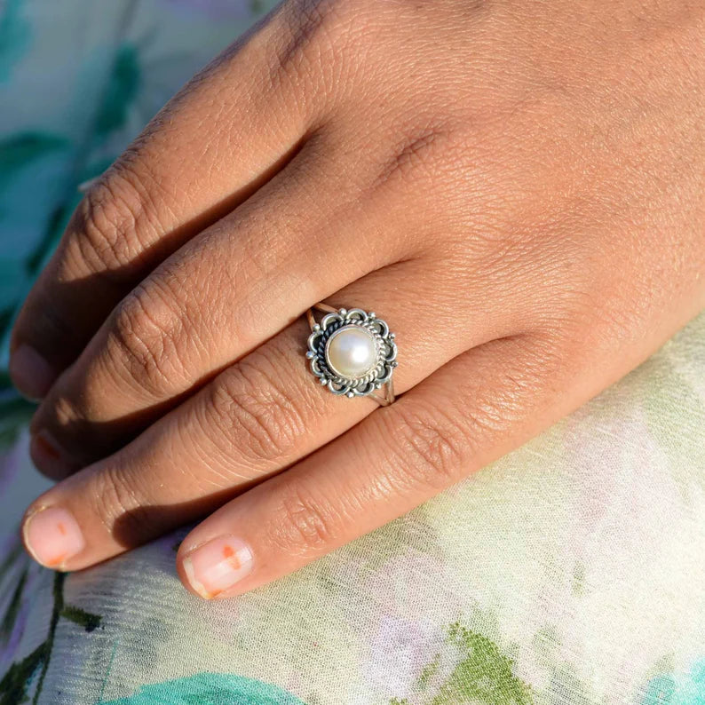 Silver Pearl Flower Ring