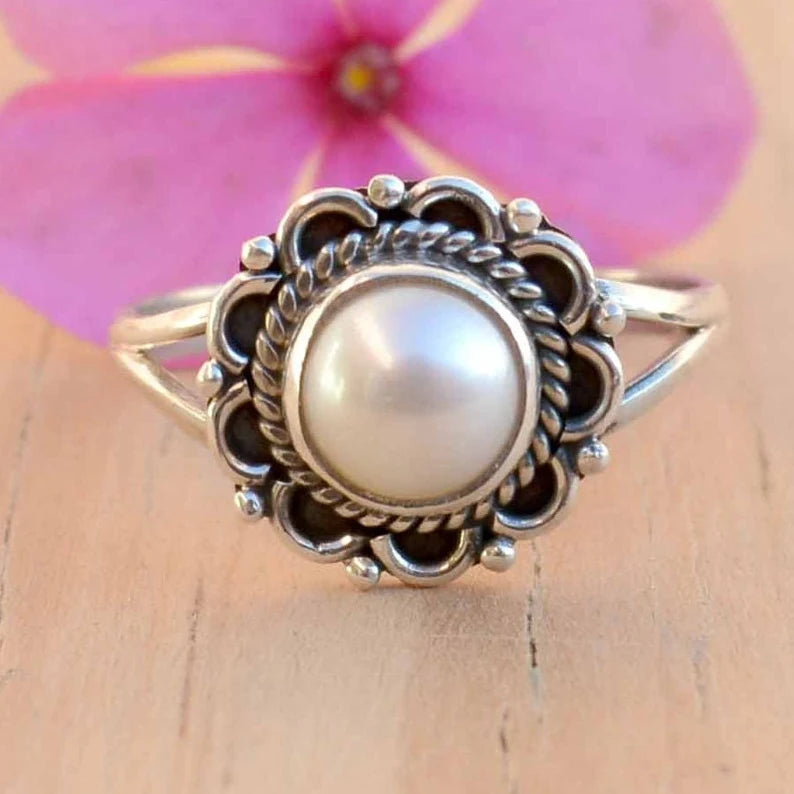 Silver Pearl Flower Ring
