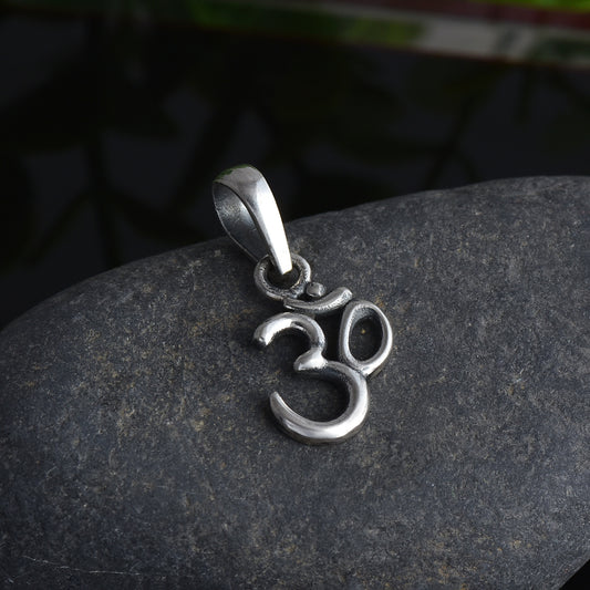 Silver Om Pendant