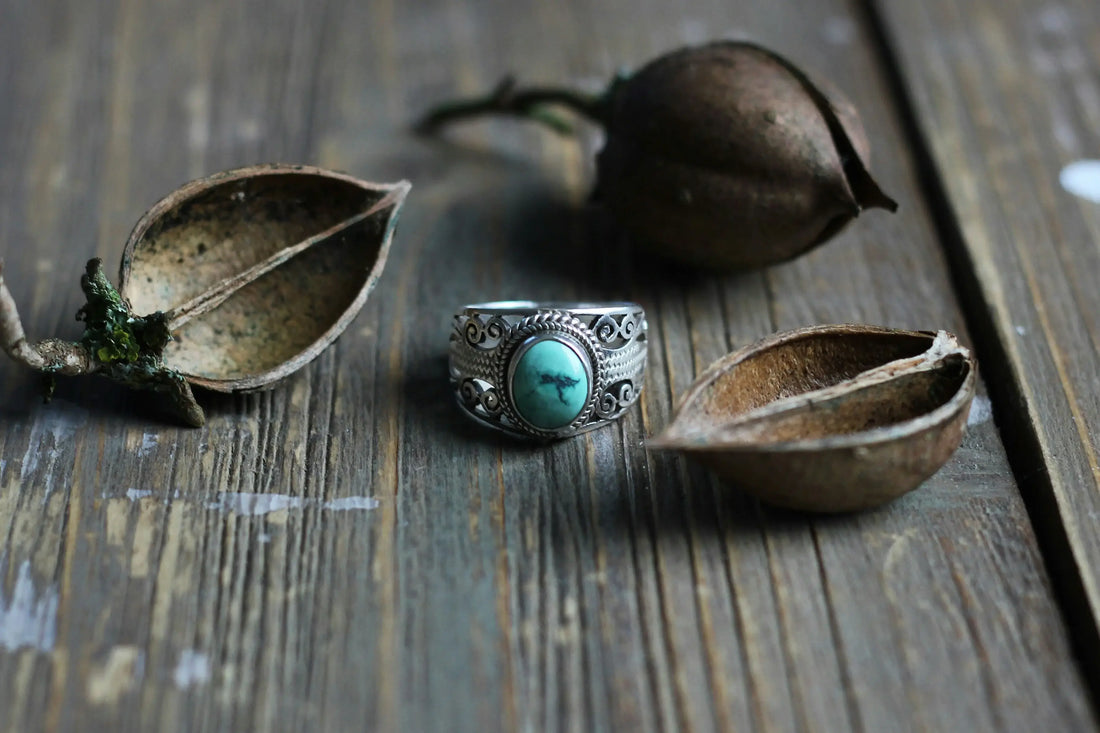 How to Clean and Maintain Sterling Silver Jewellery at Home