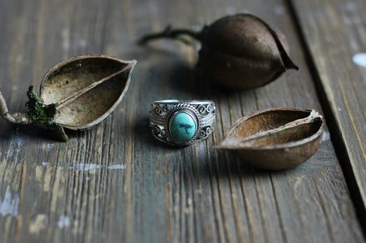 How to Clean and Maintain Sterling Silver Jewellery at Home