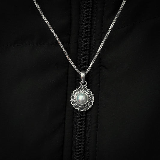Silver Pearl flower pendant( Without chain)