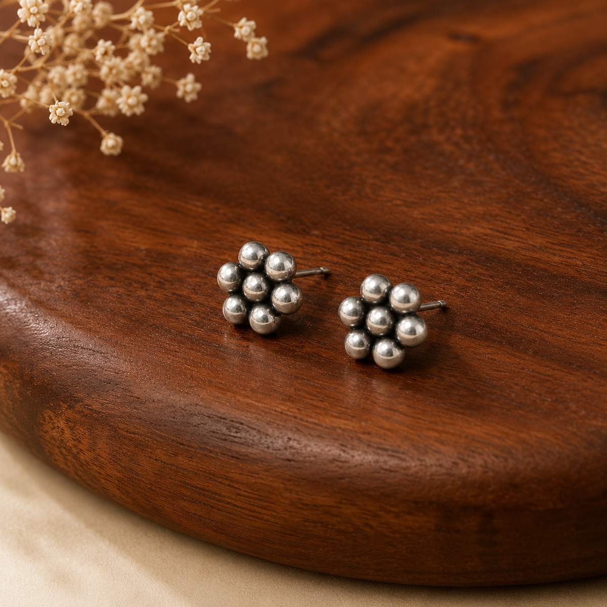 Traditional Silver Kudi Flower Stud Earrings