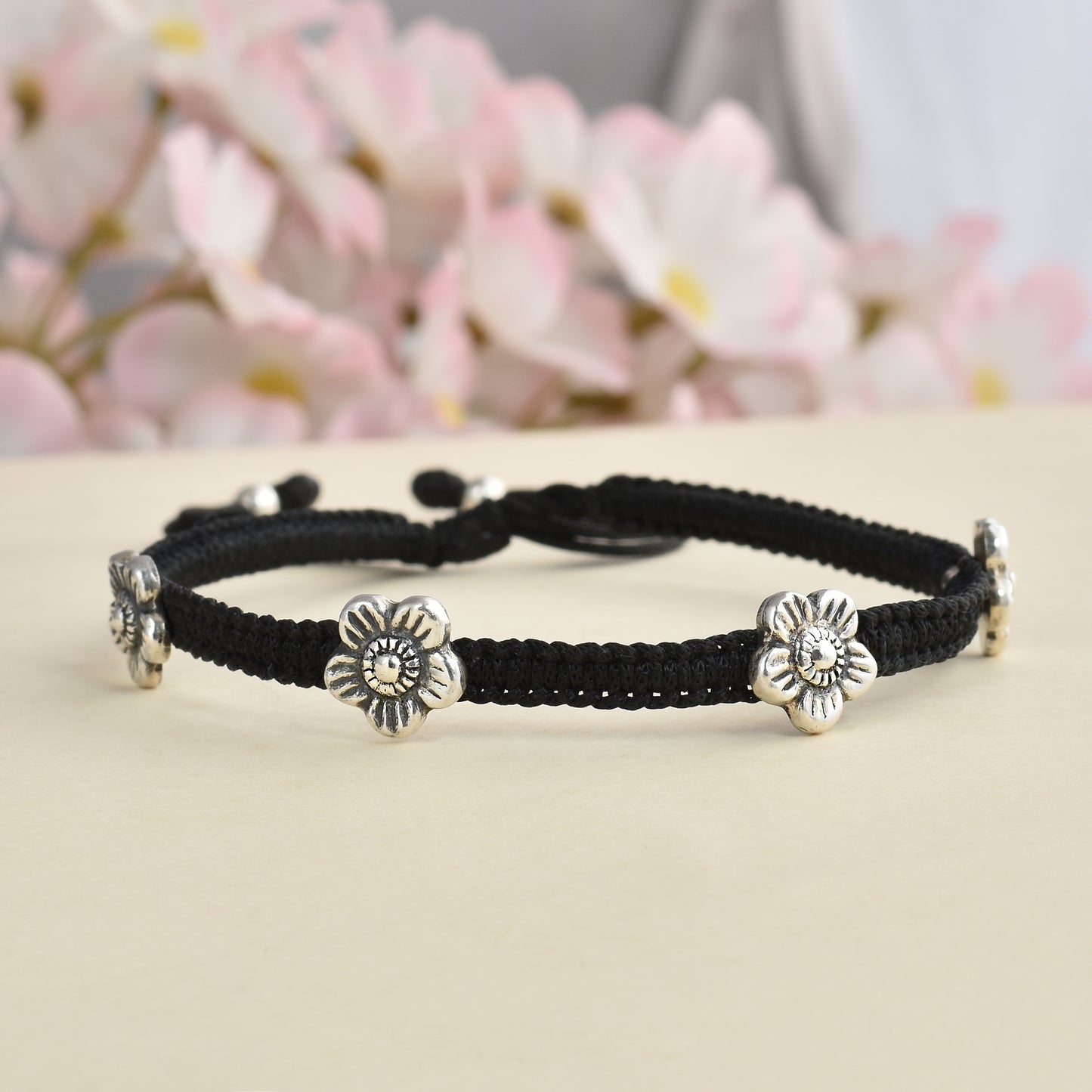 Daisy Flower Beads Nazarbattu Anklet