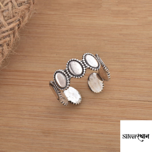 Silver Oval Charm Band Ring