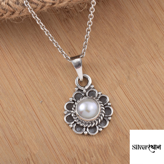Silver Pearl flower pendant( Without chain)