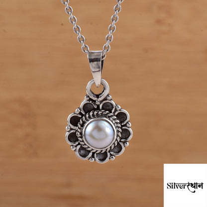 Silver Pearl flower pendant( Without chain)