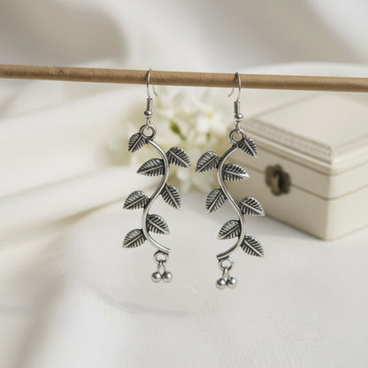 Silver Leaf Dangle Earrings