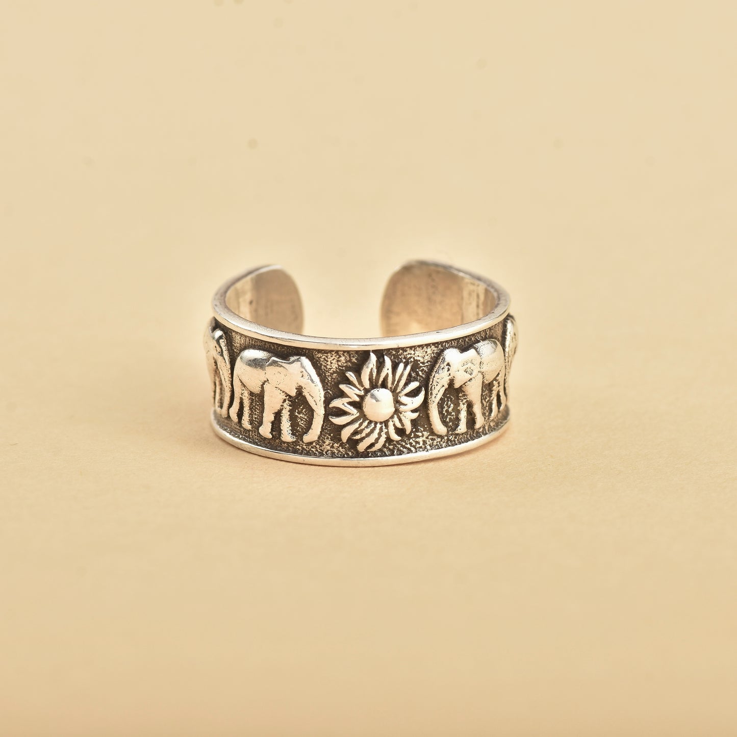 Silver Unisex Elephant Thumb Ring( Adjustable)