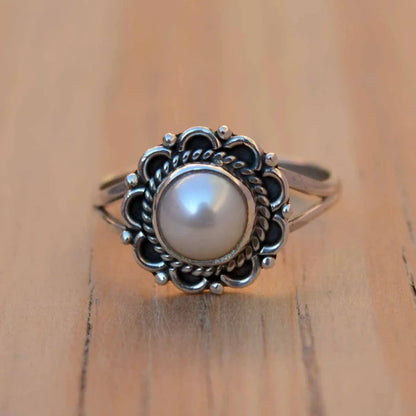 Silver Pearl Flower Ring
