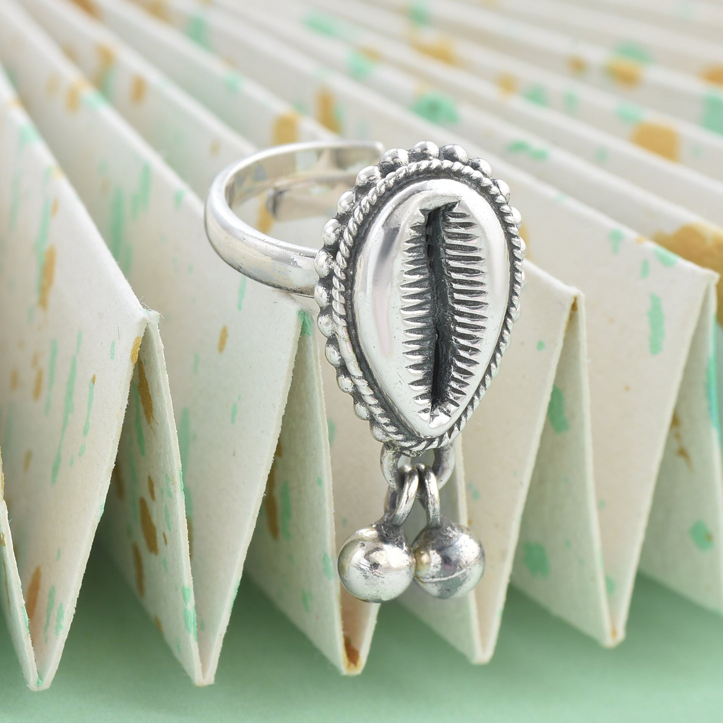 Antique silver cowrie ring